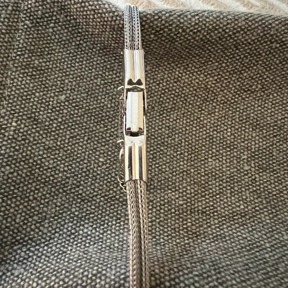 VTG Elgin Ladies Watch Stainless Steel Duchess Style - Fits Small/Petite Wrist - Picture 5 of 8